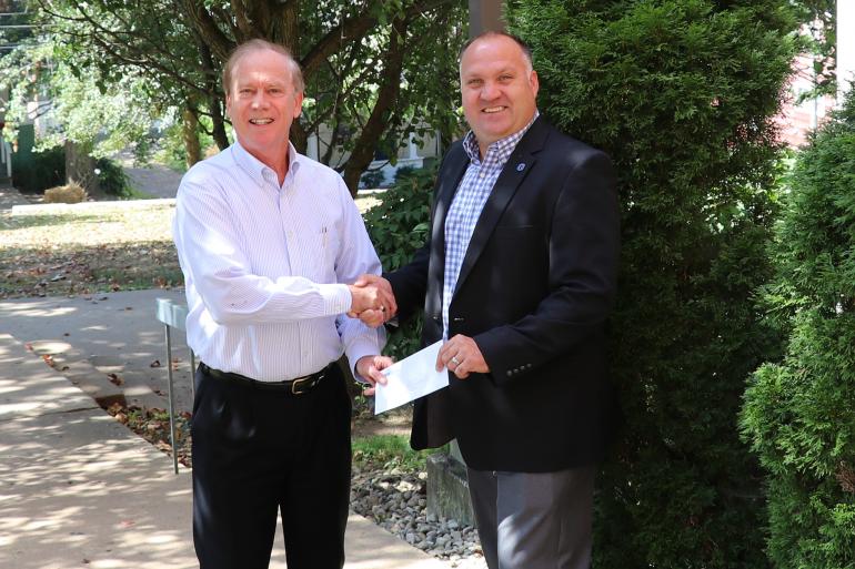 (l-r) FirstEnergy Regional External Affairs Manager John Norman and Executive Director of the GSC Foundation David Hutchison